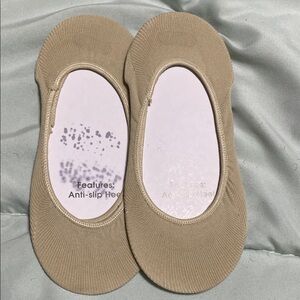 Neutral Beige No-Show Liner Socks